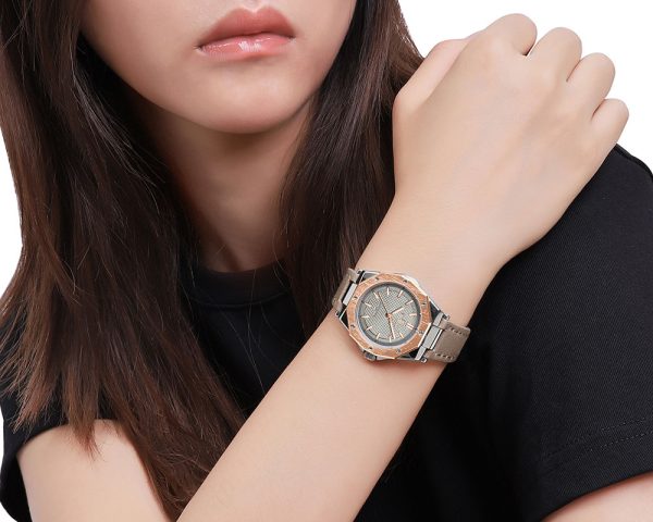 NF5026 watch model