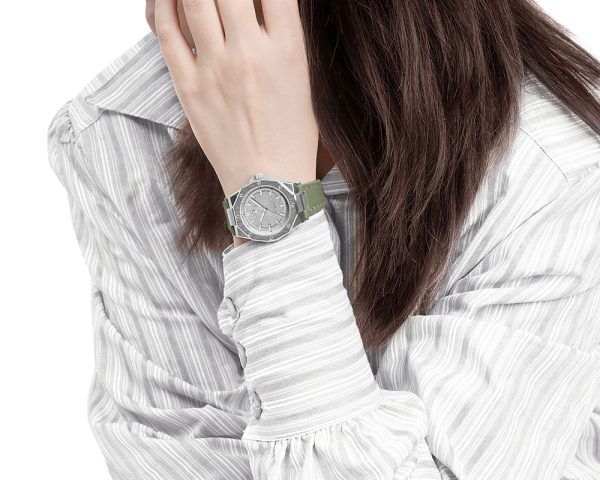 NF5026 watch model