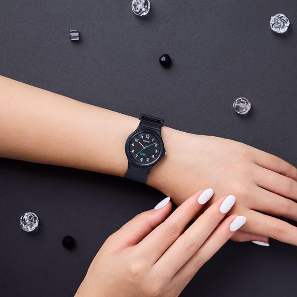 ساعت مچی زنانه کاسیو CASIO LQ-24-1BDF
